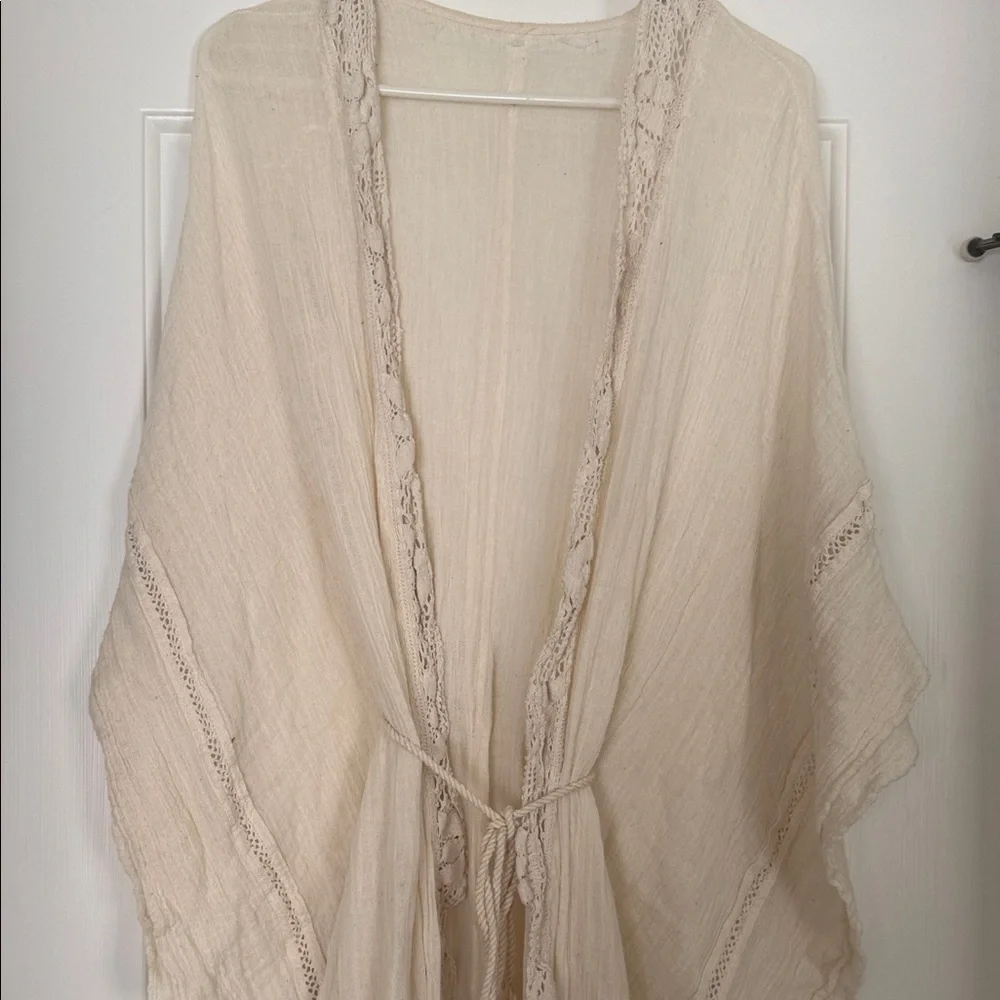 Jens pirate booty Cream Long Kimono - Picture 2 of 6